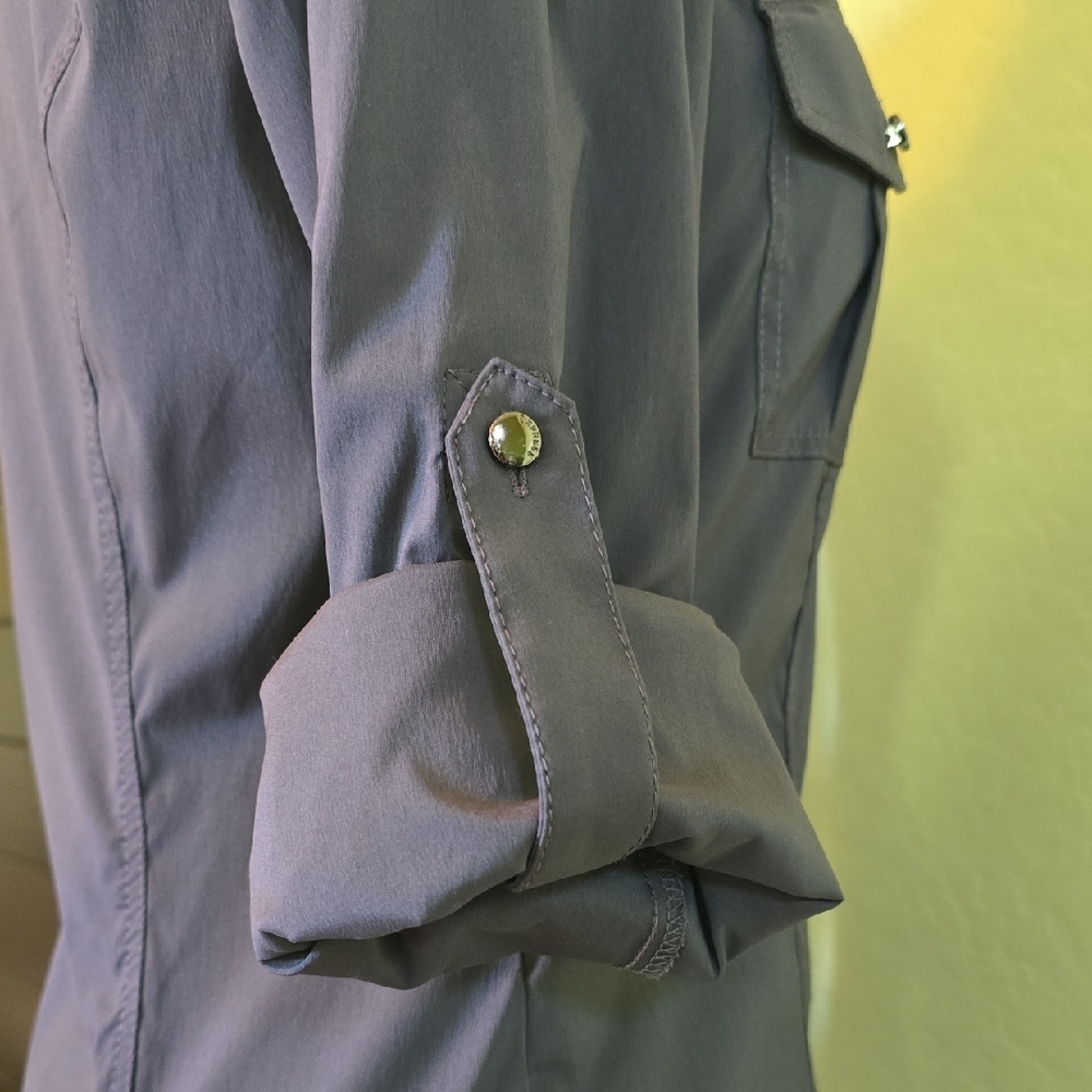 Express Dark Gray Button-Down Shirt for Women - Picture 5 of 9